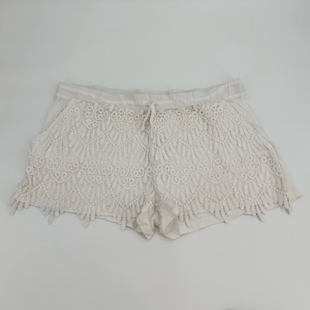 Primark NWOT Women’s Crochet Lace Overlay White Shorts w/Pockets Size Large